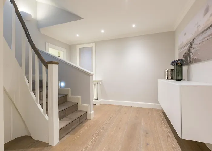 Nyaraló Ebbe Flut *